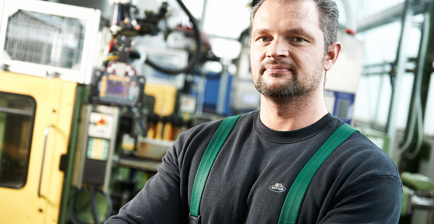 Angestellter der Firma PURUS PLASTICS