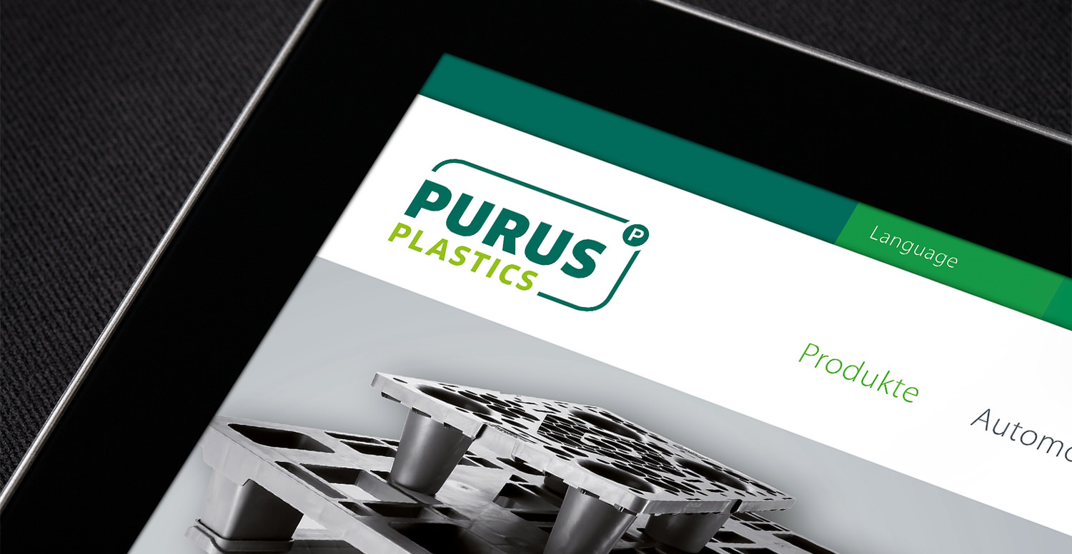 Detailaufnahme eines Ipads mit PURUS PLASTICS Webseite
